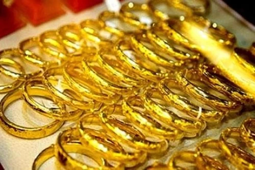 Giá vàng nhẫn tăng 300.000 đồng mỗi lượng theo đà tăng của thế giới