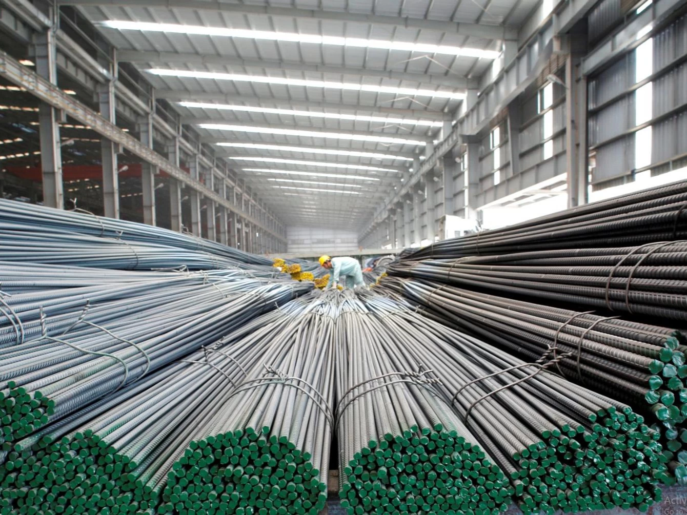 Thị trường hàng hóa mở cửa trong sắc đỏ, MXV-Index giảm gần 1,4%